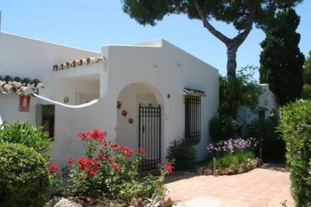 Holiday home Miraflores Spacious Garden House Mijas Near Ir33